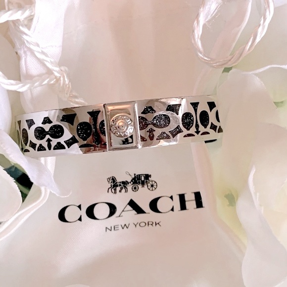 GLITTER 🖤🤍COACH NEW IN POUCH SILVER-BLACK GLITTER SPARKLE BANGLE SIGNATU… - Picture 2 of 6